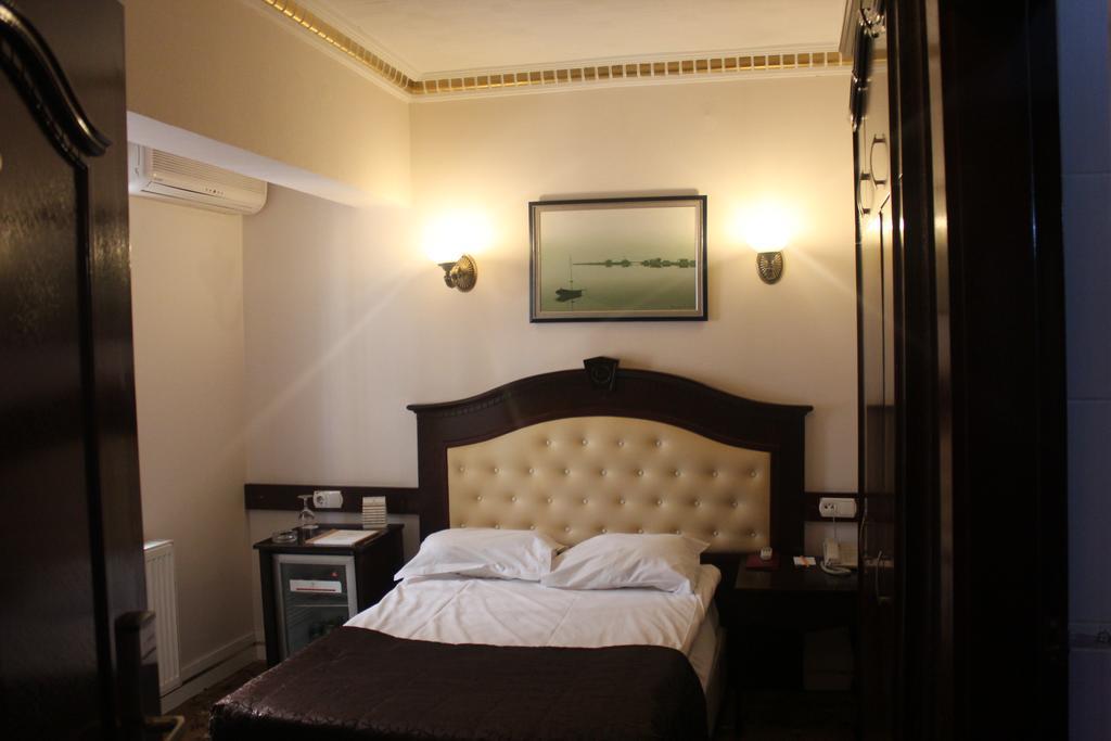 Royal Anka Hotel Анкара Экстерьер фото